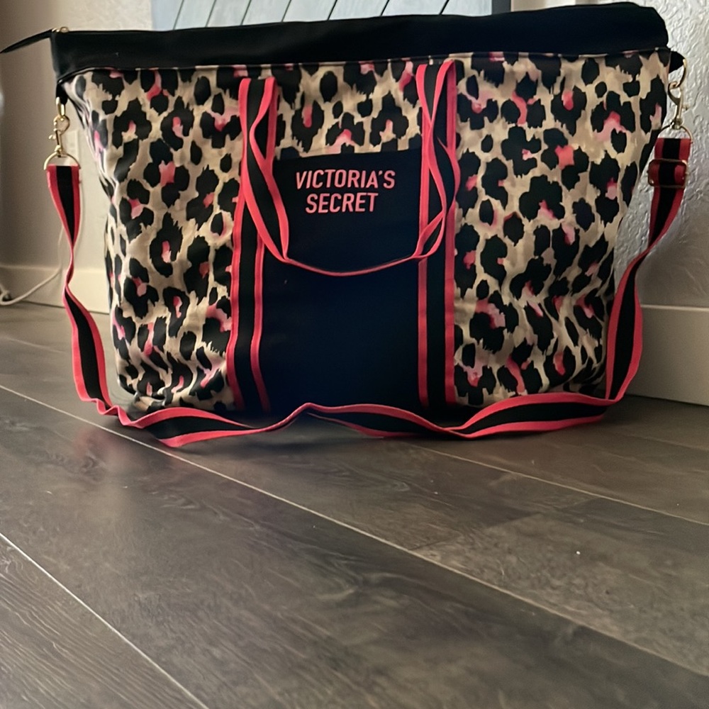 Victoria’s Secret leopard tote